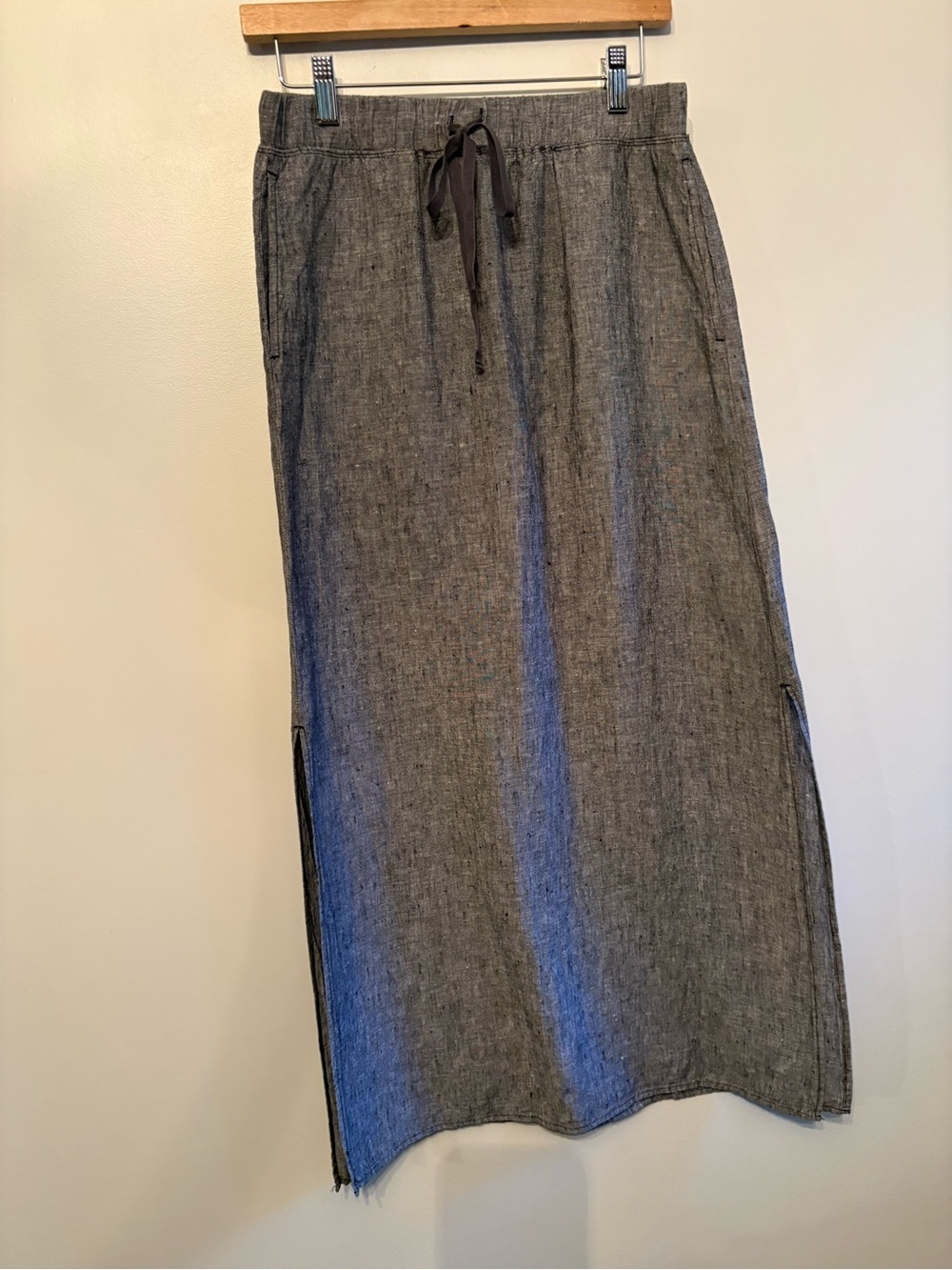 Max Studio linen maxi skirt side slits pockets drawstring waist - Picture 4 of 16